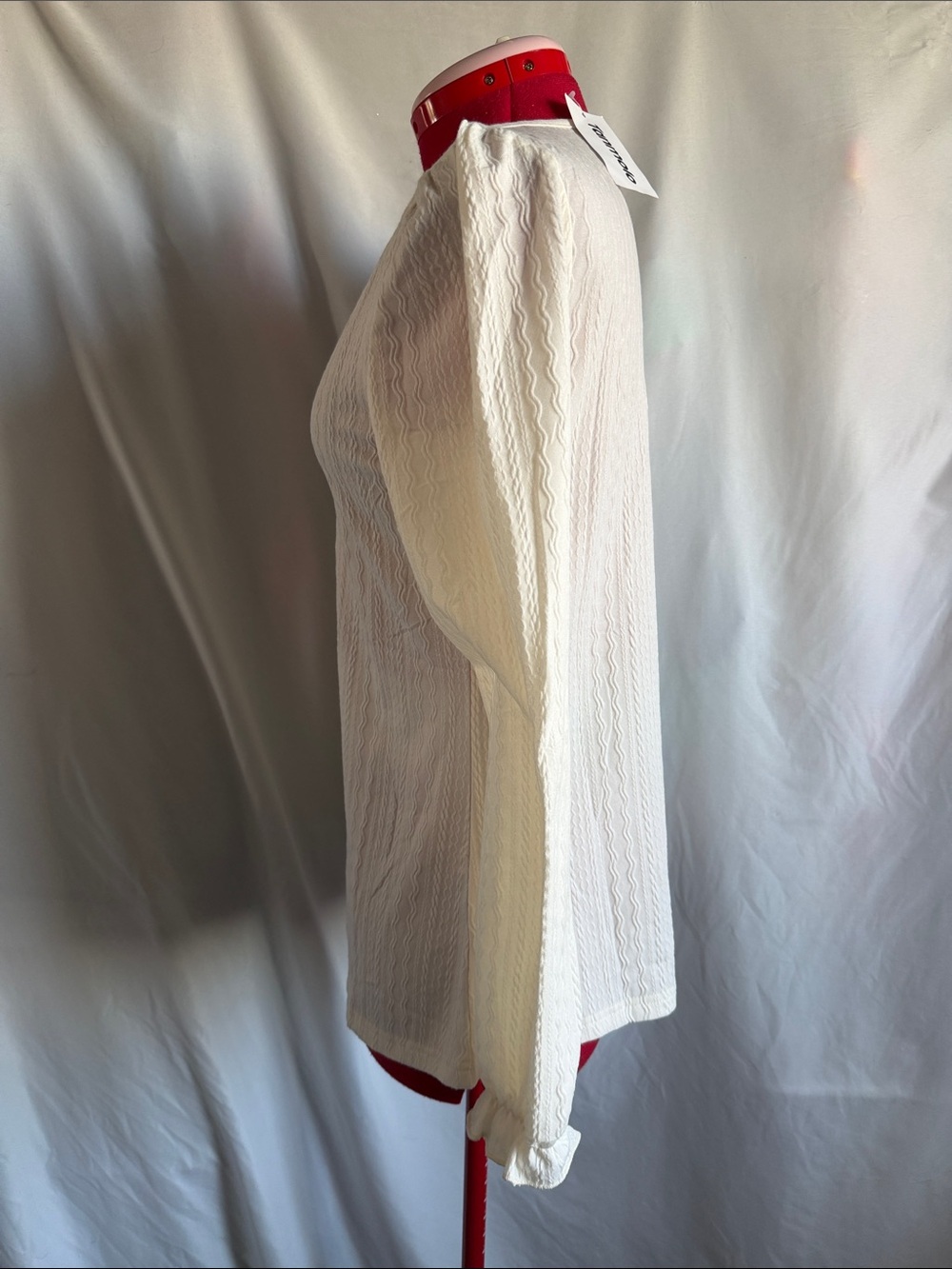 Women's Cream V-Neck Textured Long Sleeve Blouse SM131 - Picture 2 of 5